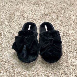 Victoria’s Secret Black Velvet Bow Slippers